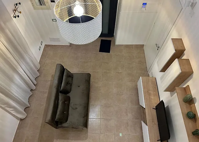 Casa Cavour * 伦蒂尼